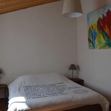 Au Passage Du Gois Bed & Breakfast 4*