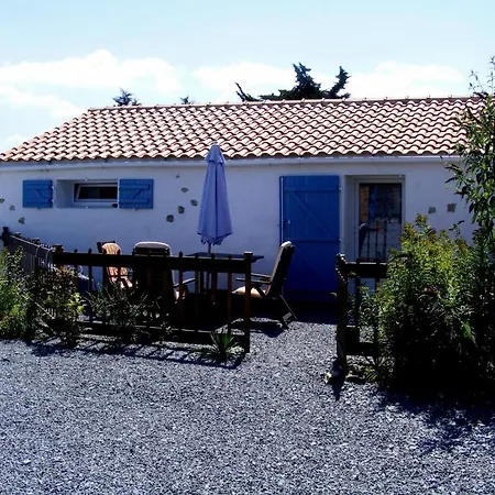 Au Passage Du Gois 3* ביובואר-סור-מר