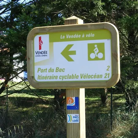 Au Passage Du Gois לינה וארוחת בוקר