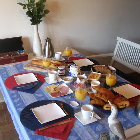 Au Passage Du Gois לינה וארוחת בוקר
