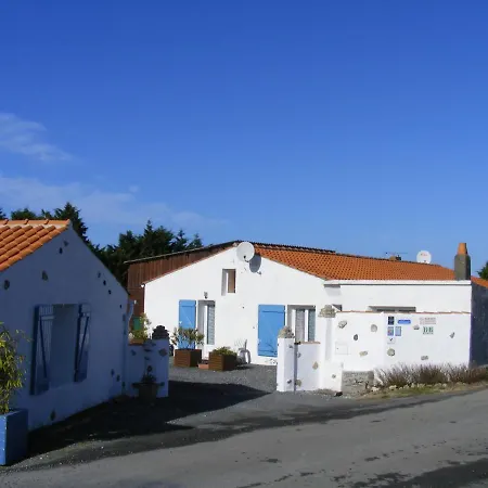 לינה וארוחת בוקר Au Passage Du Gois 3*