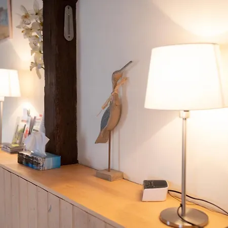 Au Passage Du Gois Bed & Breakfast 4*