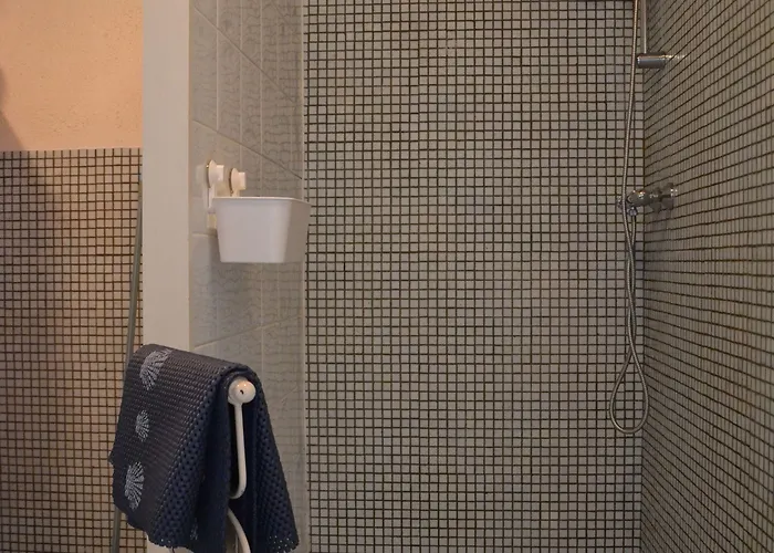 Au Passage Du Gois Bed & Breakfast 4*