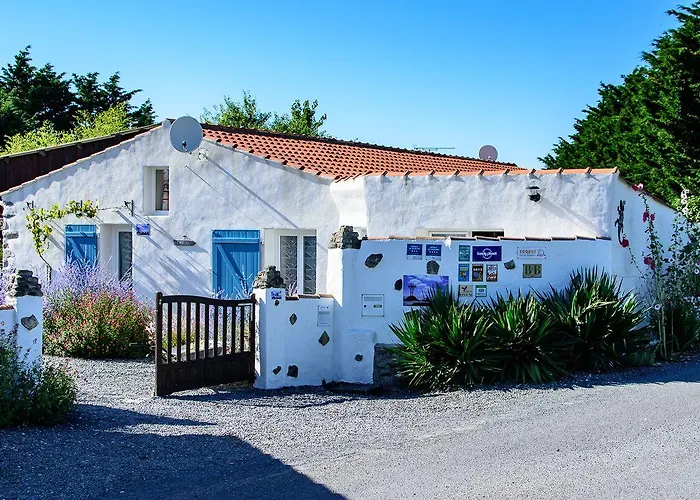 Au Passage Du Gois Bed & Breakfast