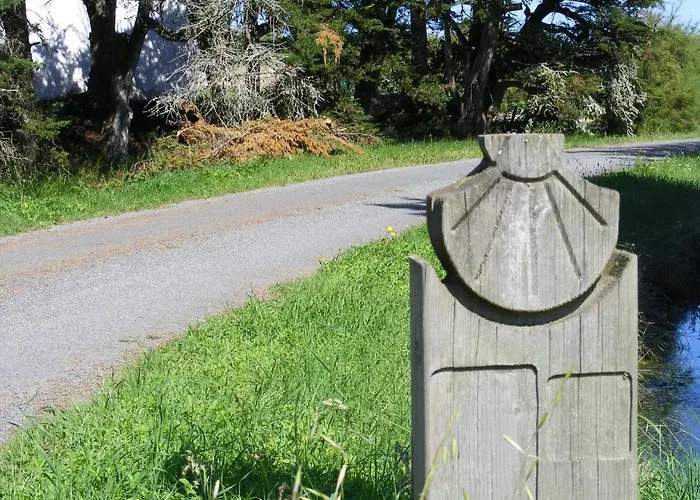 Au Passage Du Gois Bed & Breakfast 4*