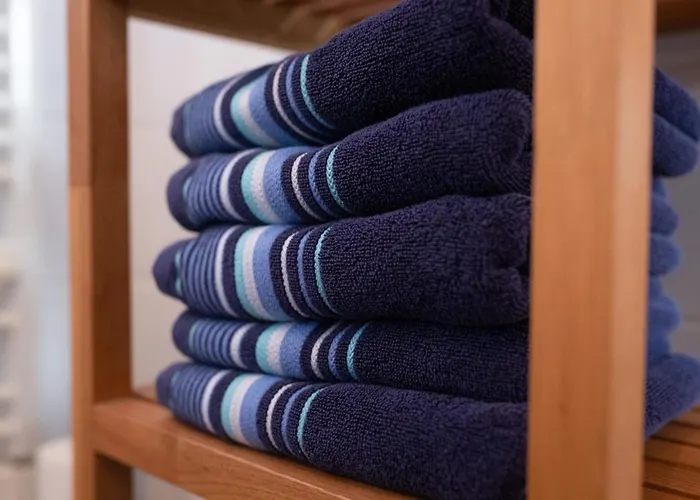 Au Passage Du Gois Bed & Breakfast 4*