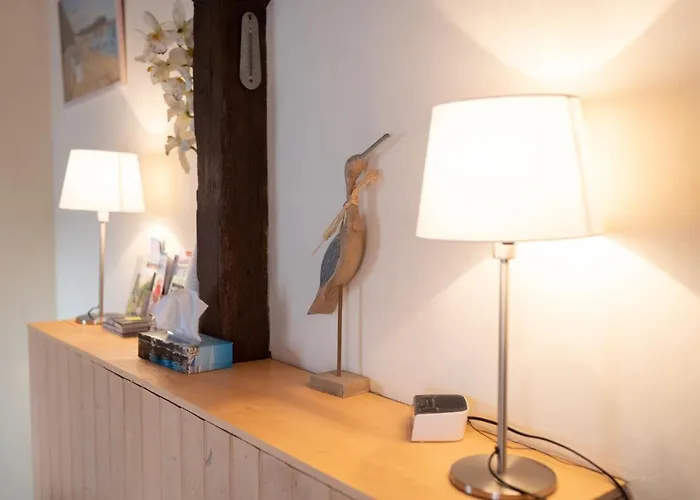 Au Passage Du Gois Bed & Breakfast 4*